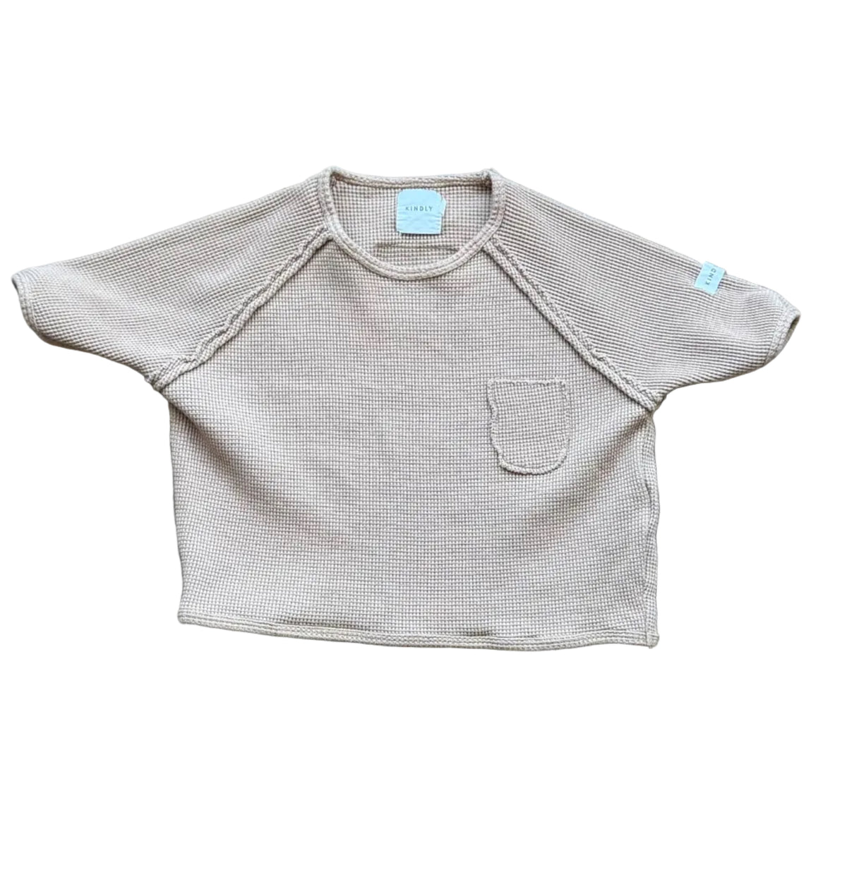 T-shirt enfant Kindly The label 2 ans, manches courtes, poche poitrine.