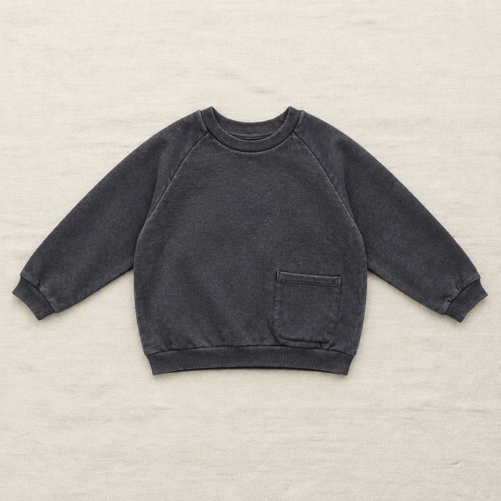 Chandail Zara noir 3-4 ans, col rond, poche poitrine