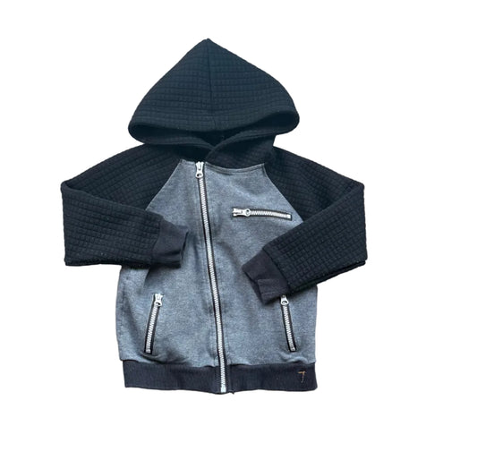 Veste zippée à capuche 4 ans, noir et gris, double fermeture et poches