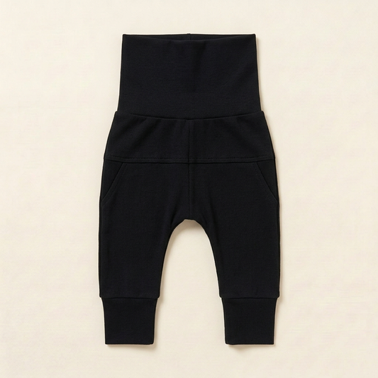 Legging évolutif Little Yogi noir bébé 0-6 mois, jambe ample et bas côtelés.
