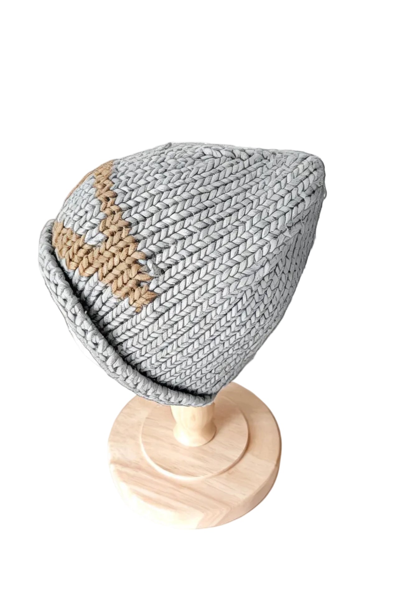 Tuque bébé Diesel en tricot gris clair, motif losanges beige sur le côté