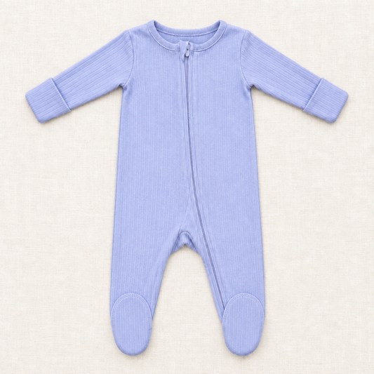 Pyjama bébé bleu clair à longues manches, zip devant, pieds intégrés