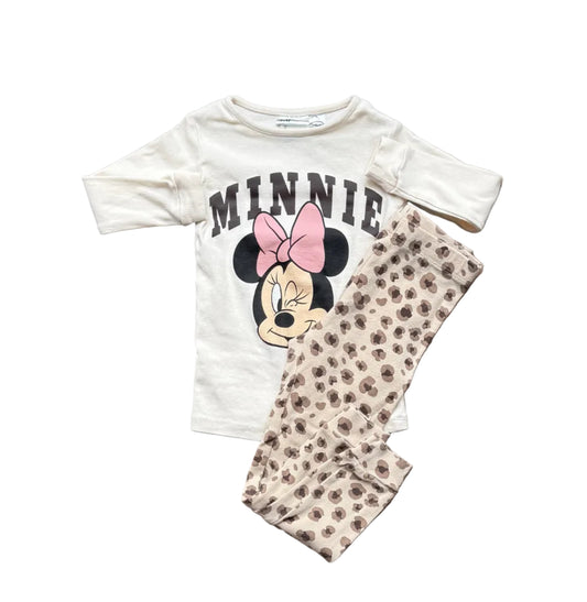 Pyjama 4 ans: tee-shirt blanc «Minnie» + pantalon beige à pois