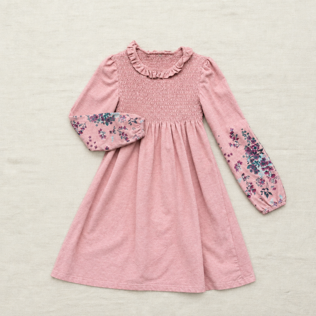 Robe enfant rose à col froncé, manches longues avec poignets floraux