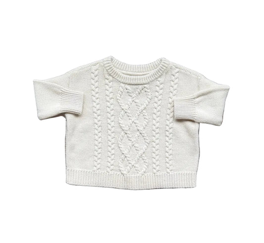 Pull bébé en tricot crème à col rond, maille torsadée et manches longues