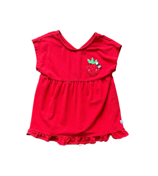 T-shirt fille rouge 6 ans, encolure ronde à volants, motif fraise brodé vert et rose