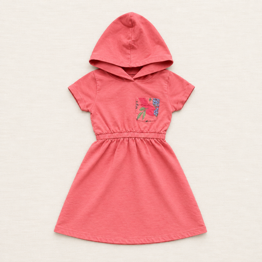 Robe enfant saumon à capuche, poche kangourou, motif brodé sur poitrine