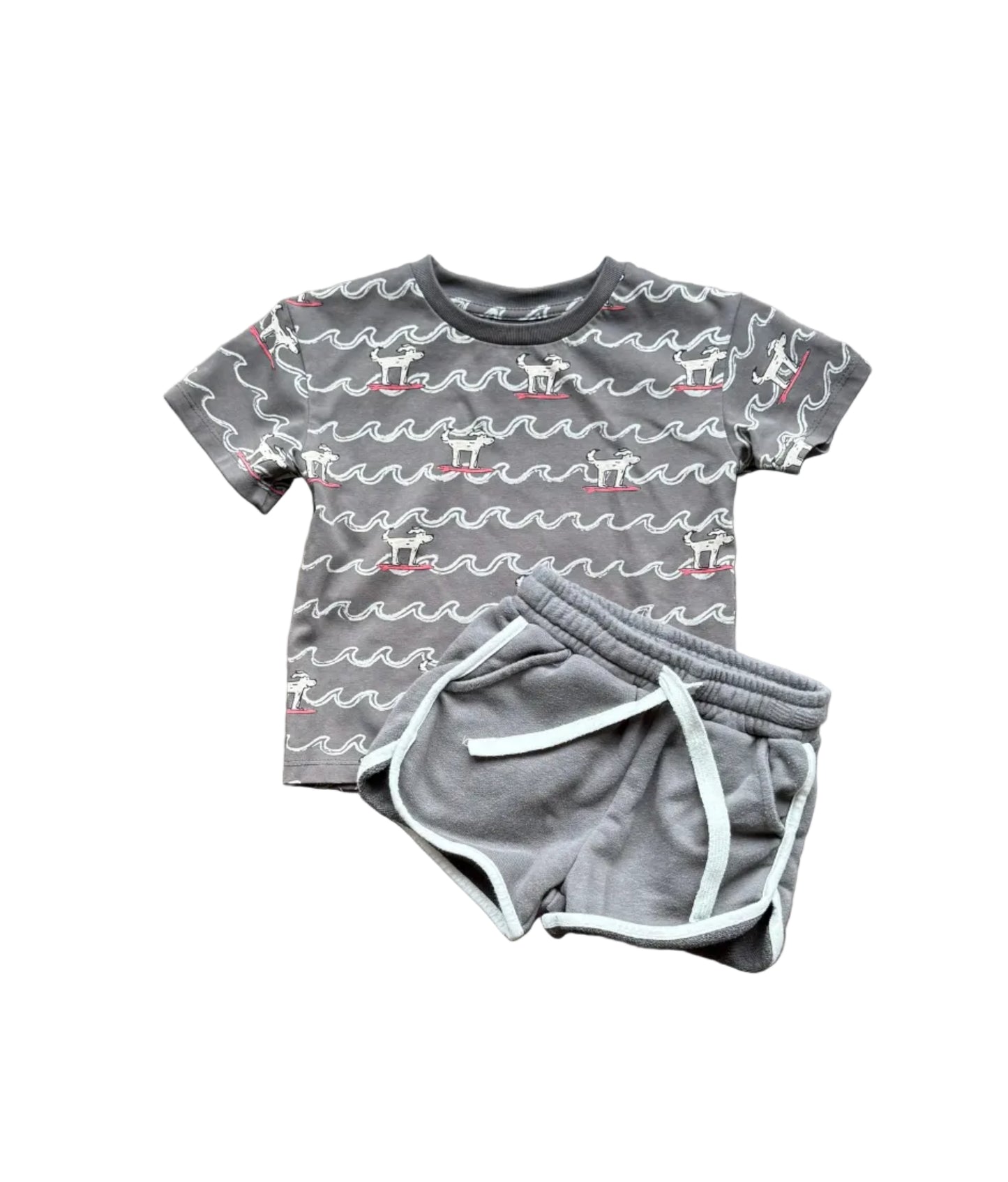Ensemble bébé 2 pièces 3 ans : t-shirt gris à motifs vagues et short assorti