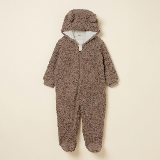 Combinaison bébé greige en tissu pelucheux, capuche et fermeture éclair, pieds intégrés