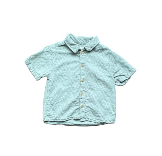 Chemise enfant 2 ans vert sauge à manches courtes, col et boutons