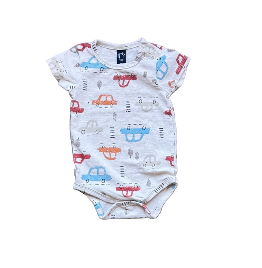Body bébé 9 mois en coton gris à motifs voitures multicolores, manches courtes