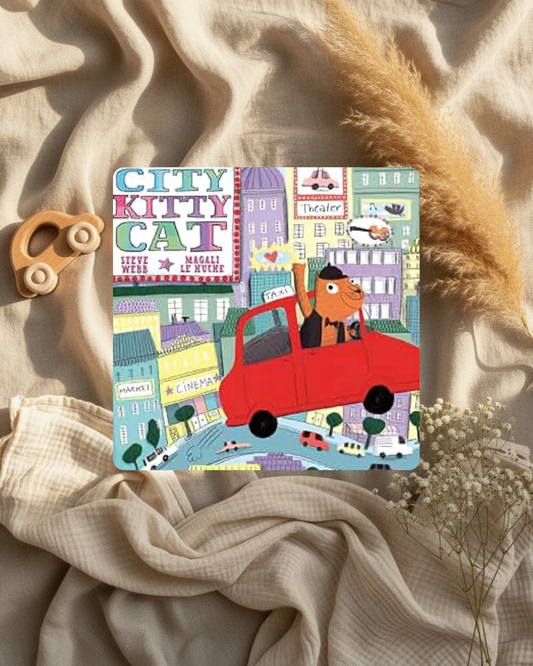 Livre jeunesse City Kitty Cat à couverture illustrée avec chat en voiture rouge en ville