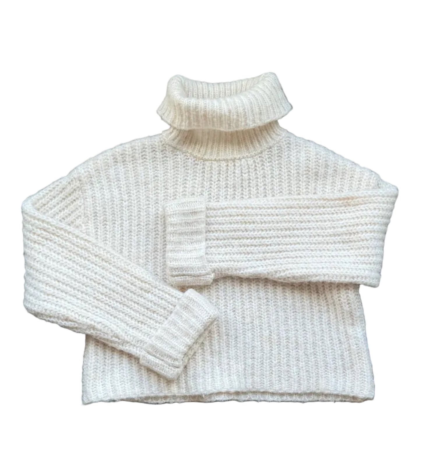 Chandail Zara crème en tricot côtelé, col montant et poignets en bord-côte.