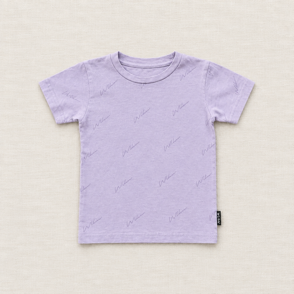 T-shirt enfant Lilas WLKN, col rond et manches courtes, motif lettres partout.
