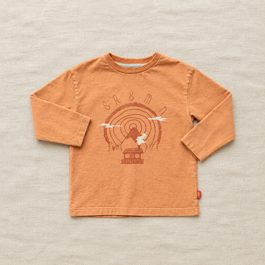 Chandail enfant manches longues orange beige, col rond, motif souris en imprimé graphique.