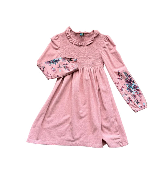Robe enfant rose avec encolure volantée et manches longues florales, 7 ans