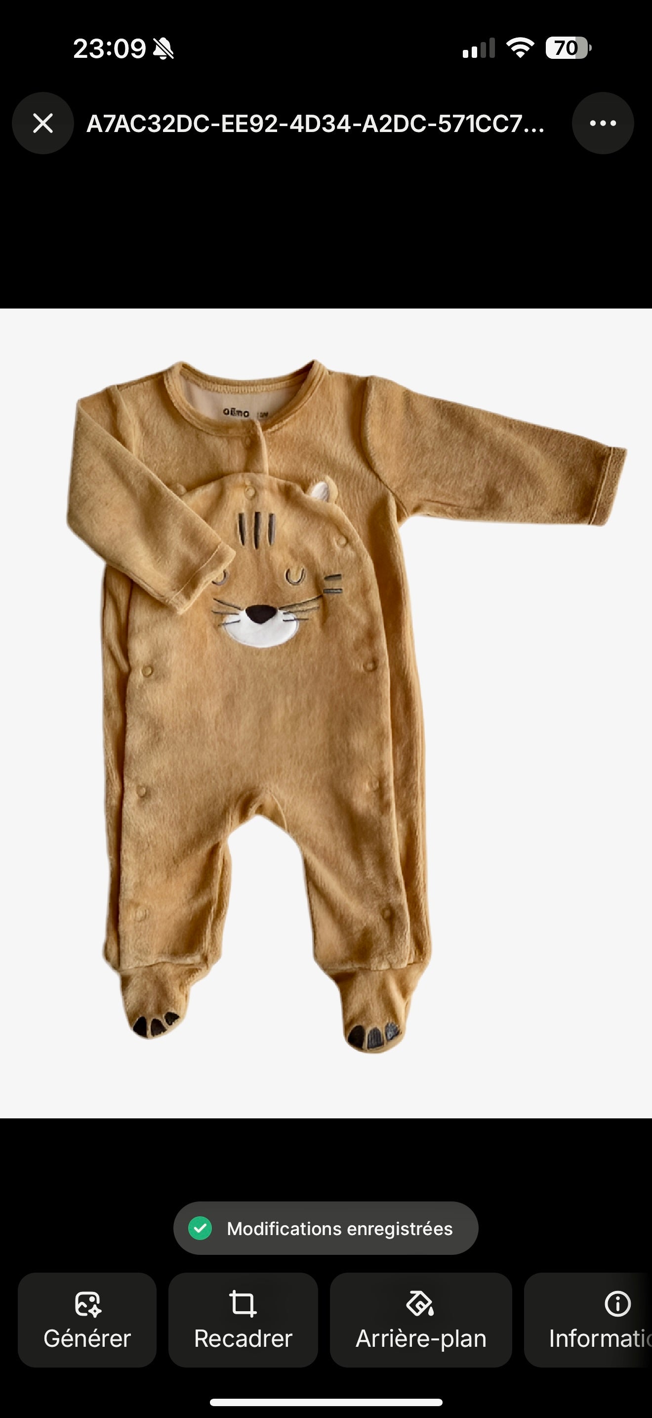 Pyjama bébé en velours camel à motif animal, pieds intégrés et boutons pression