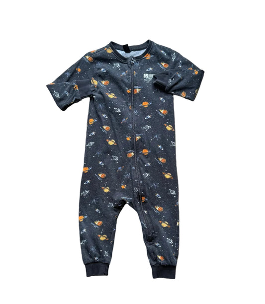Pyjama bébé 12 mois bleu foncé à motifs planètes, combinaison intégrale zippée.