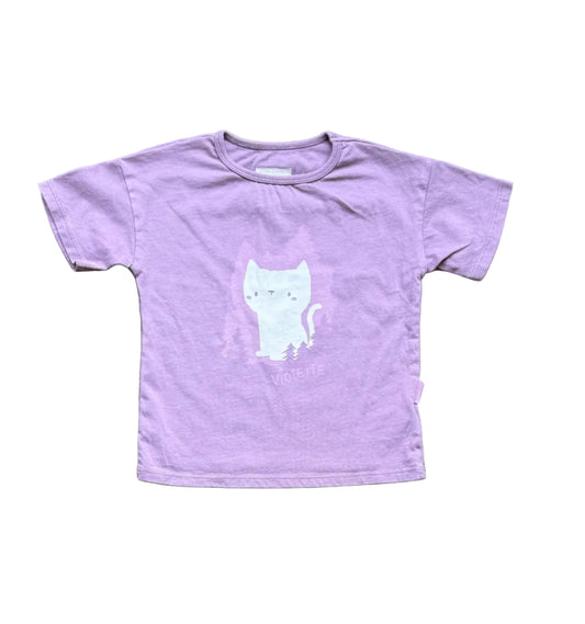 T-shirt bébé lilas à manches courtes, motif chat et arbres imprimés