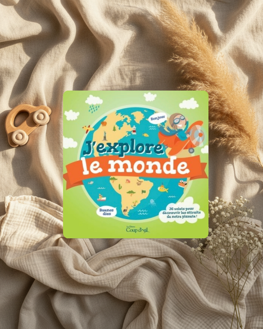 Livre jeunesse couverture verte, carte du monde et personnage explorateur